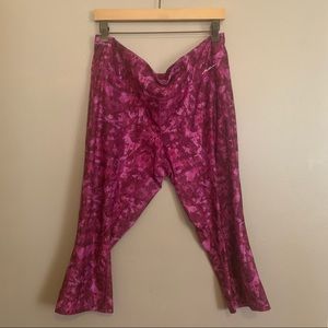 Eddie Bauer Motion Capri